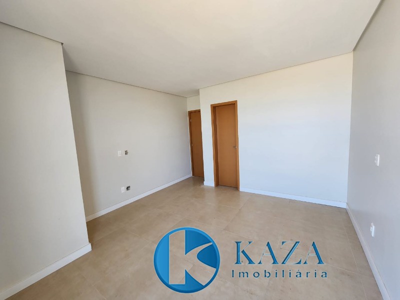 Casa à venda com 4 quartos, 200m² - Foto 19