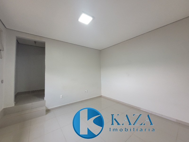 Casa à venda com 4 quartos, 250m² - Foto 25