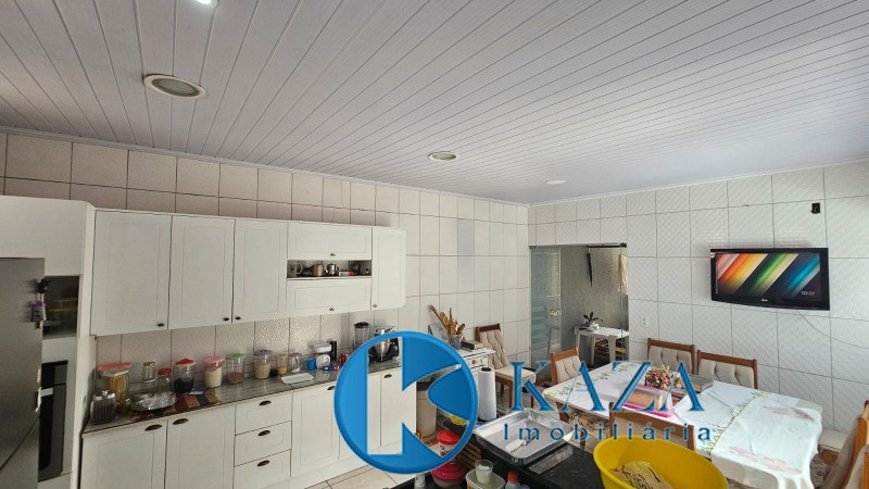 Casa à venda com 4 quartos, 100m² - Foto 5