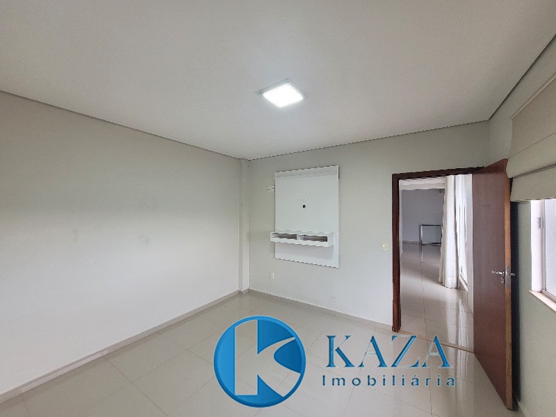 Casa à venda com 4 quartos, 250m² - Foto 27