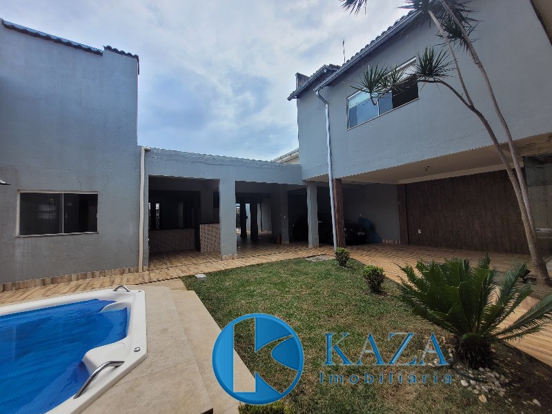 Casa à venda com 4 quartos, 250m² - Foto 4