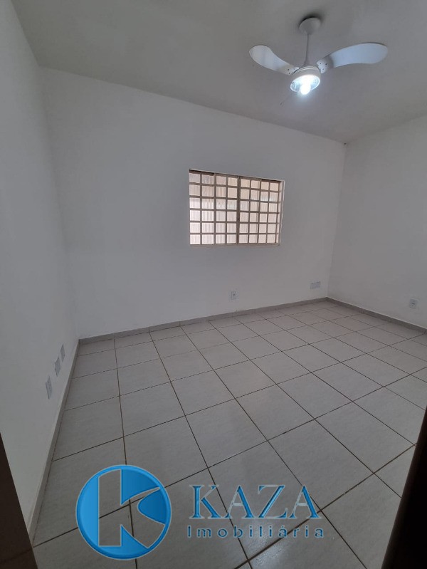 Casa à venda com 3 quartos, 140m² - Foto 14