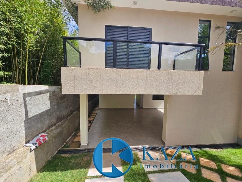 Casa à venda com 4 quartos, 250m² - Foto 1