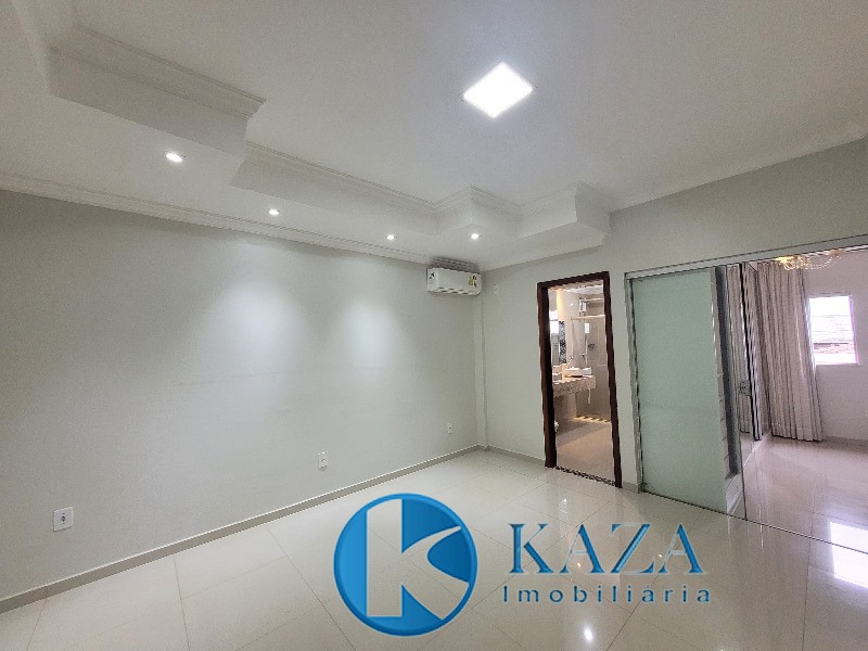 Casa à venda com 4 quartos, 250m² - Foto 19