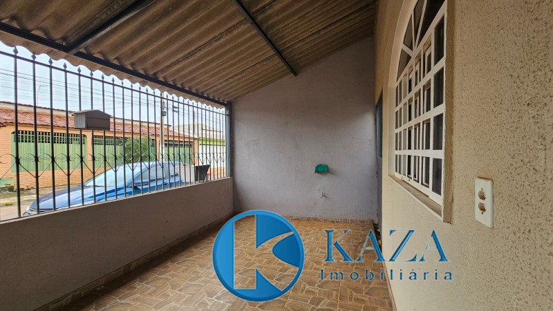 Casa à venda com 2 quartos, 90m² - Foto 5