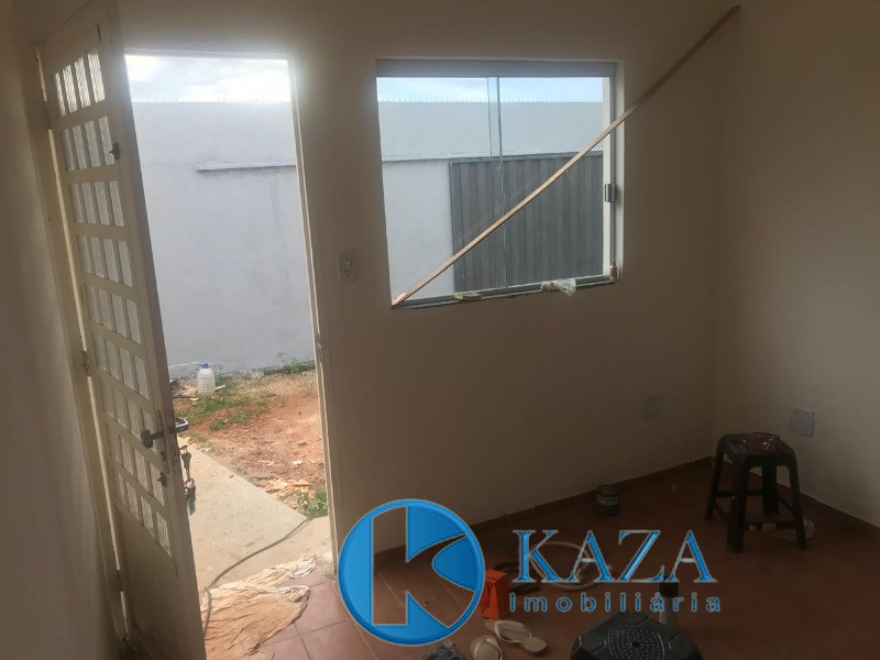 Casa à venda com 2 quartos, 60m² - Foto 6