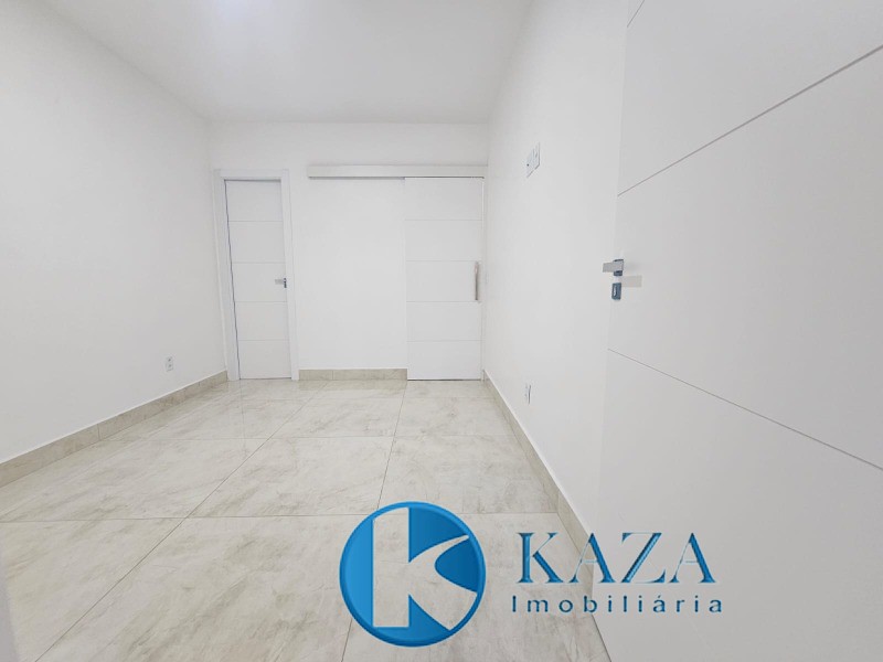 Casa à venda com 2 quartos, 80m² - Foto 13