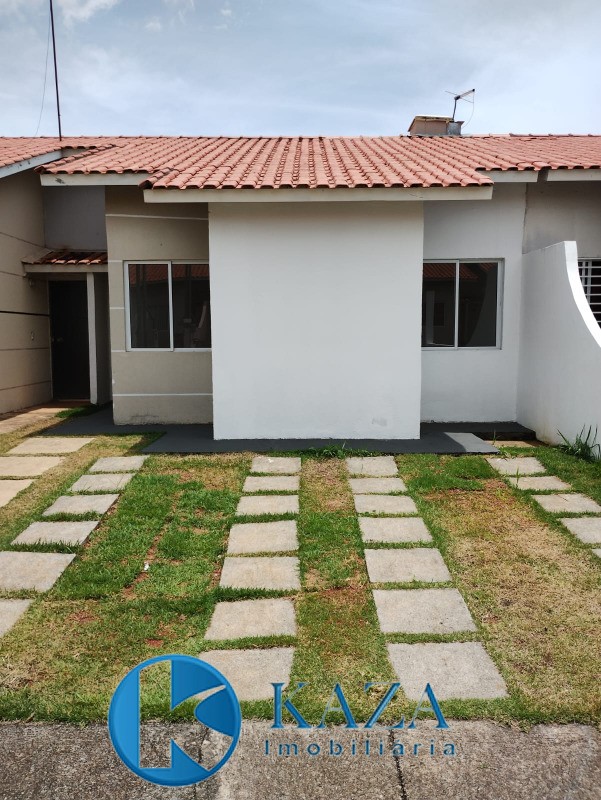 Casa à venda com 3 quartos, 57m² - Foto 1