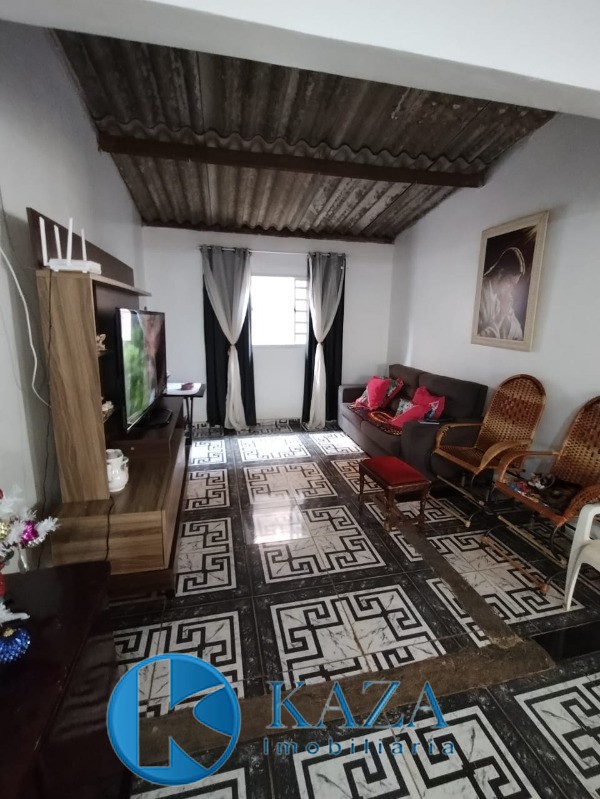 Casa à venda com 3 quartos, 300m² - Foto 4