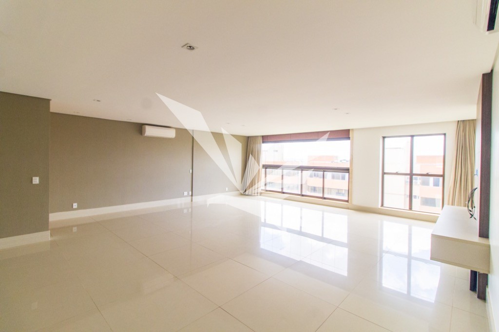 Apartamento à venda com 4 quartos, 225m² - Foto 6