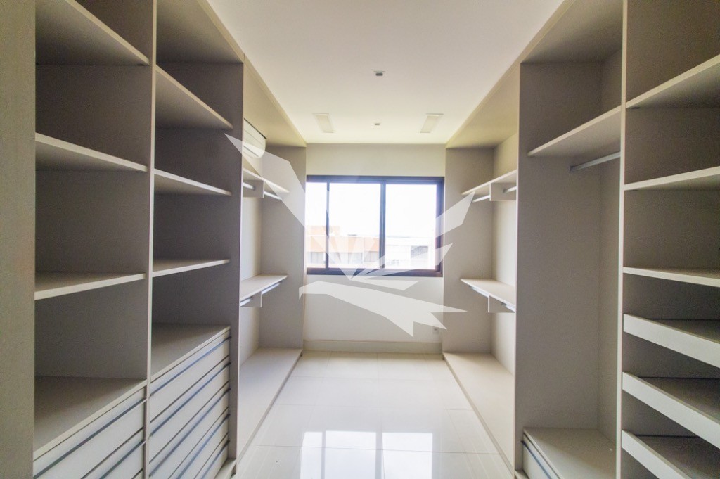 Apartamento à venda com 4 quartos, 225m² - Foto 15