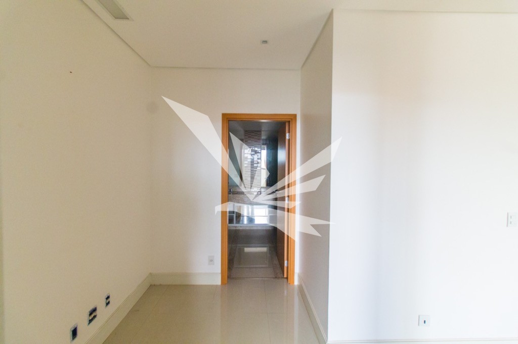 Apartamento à venda com 4 quartos, 225m² - Foto 19